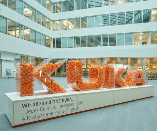 Showroom von KUKA Systems