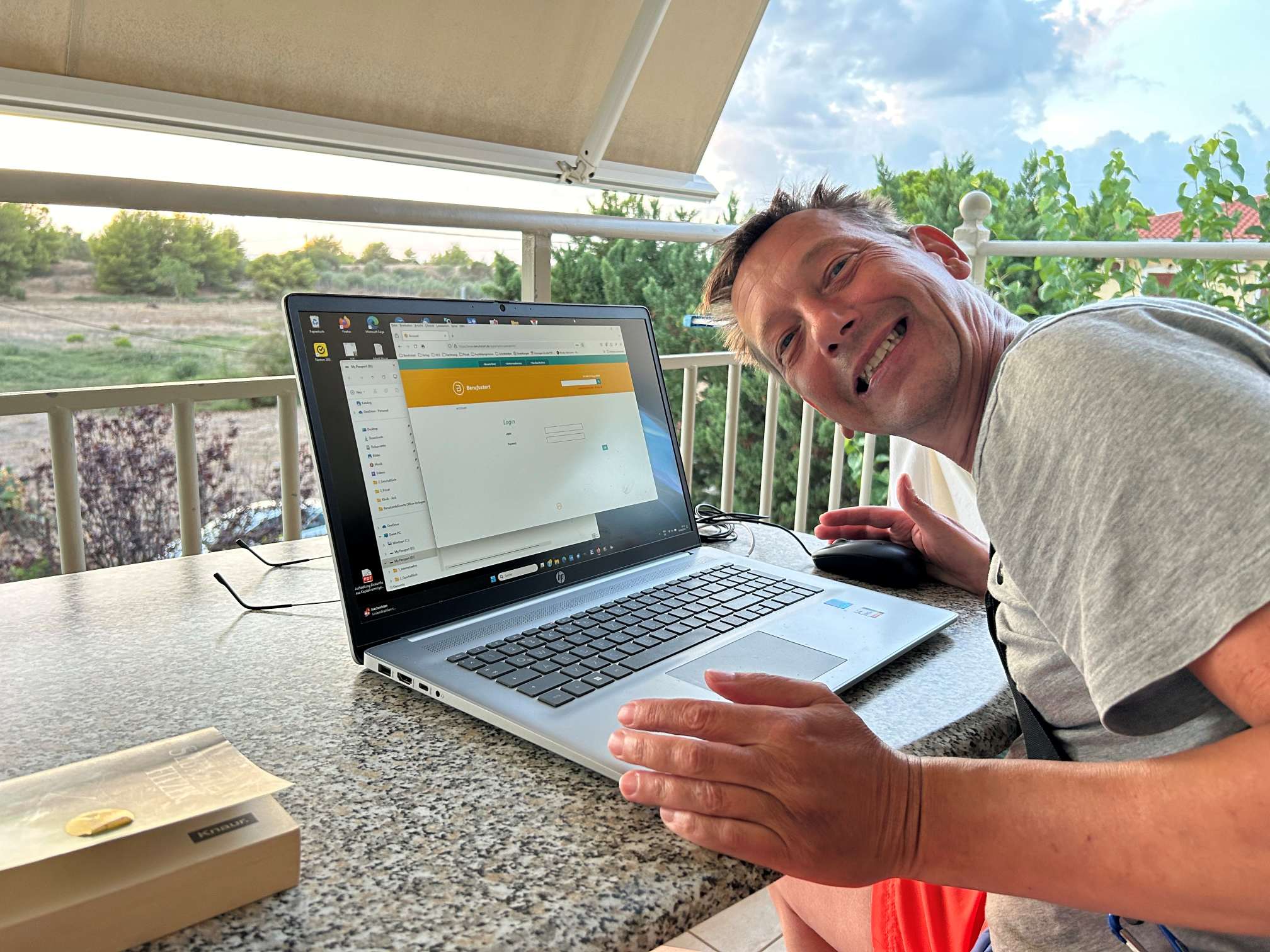 Autor des Erfahrungsberichtes: Hans-Thilo Sommer, Praktikum im Vertrieb bei real von real